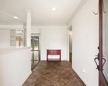 5238 Kinglet Street - Photo Thumbnail 4