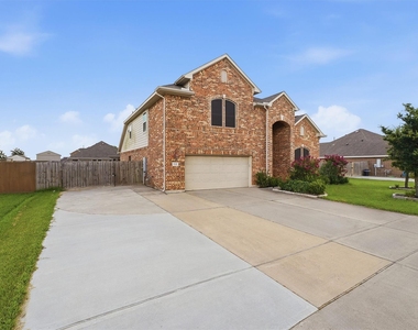 9518 Franklin Drive - Photo Thumbnail 1