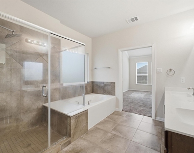 9518 Franklin Drive - Photo Thumbnail 13