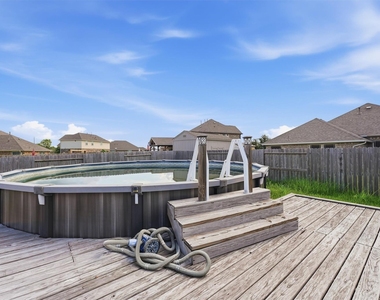 9518 Franklin Drive - Photo Thumbnail 25