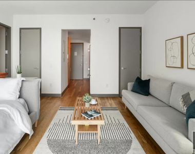 Spruce Street - Photo Thumbnail 1