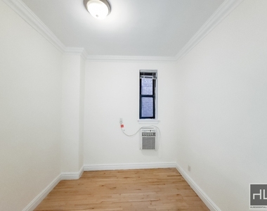 East 83 Street - Photo Thumbnail 2