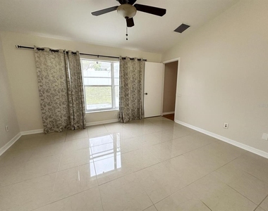 931 Hunter Lane - Photo Thumbnail 2