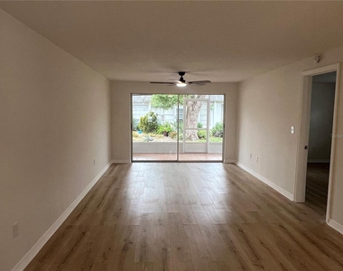 4223 Sheldon Place - Photo Thumbnail 7