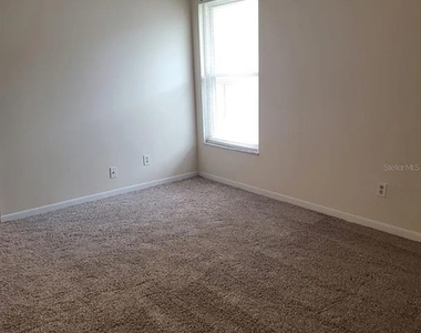 100 E Kentucky Ave - Photo Thumbnail 11