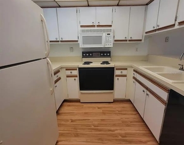 100 E Kentucky Ave - Photo Thumbnail 5