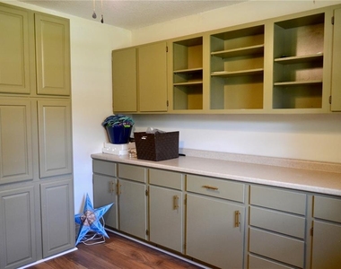 308 N Salisbury Avenue - Photo Thumbnail 15