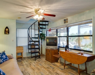 18521 Gulf Boulevard - Photo Thumbnail 17