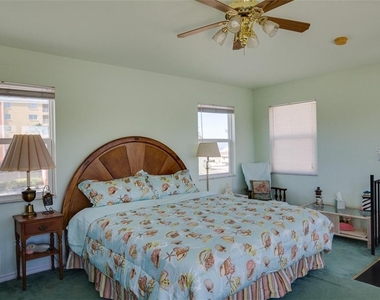 18521 Gulf Boulevard - Photo Thumbnail 21