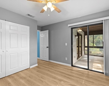 4045 Arrowwood Court - Photo Thumbnail 16