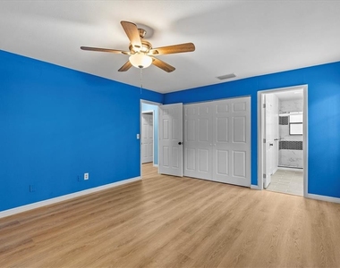 4045 Arrowwood Court - Photo Thumbnail 11