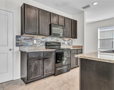 3097 Suncoast Plains Drive - Photo Thumbnail 7
