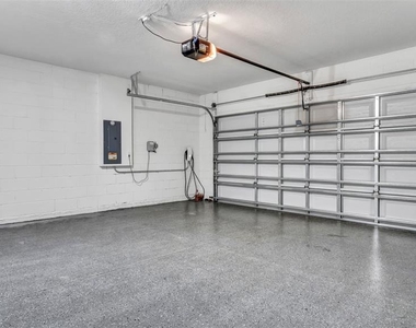 3097 Suncoast Plains Drive - Photo Thumbnail 33