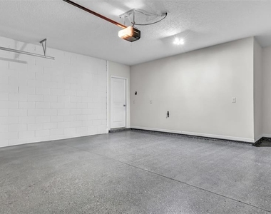 3097 Suncoast Plains Drive - Photo Thumbnail 34
