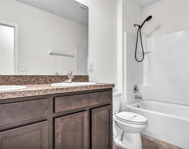 3097 Suncoast Plains Drive - Photo Thumbnail 29