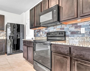 3097 Suncoast Plains Drive - Photo Thumbnail 9