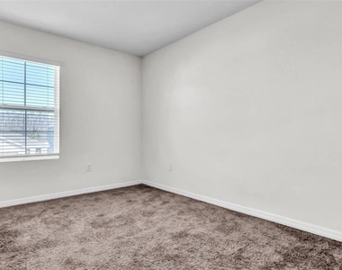 3097 Suncoast Plains Drive - Photo Thumbnail 27