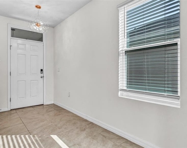 3097 Suncoast Plains Drive - Photo Thumbnail 4