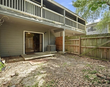 1910 W Sligh Avenue - Photo Thumbnail 13