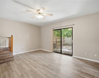 1910 W Sligh Avenue - Photo Thumbnail 10