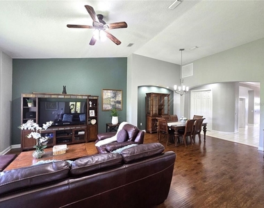 5429 46th Court W - Photo Thumbnail 13