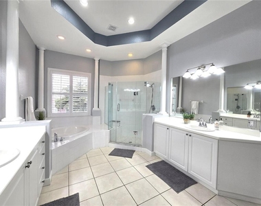 5429 46th Court W - Photo Thumbnail 28