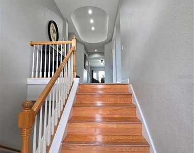 5429 46th Court W - Photo Thumbnail 4