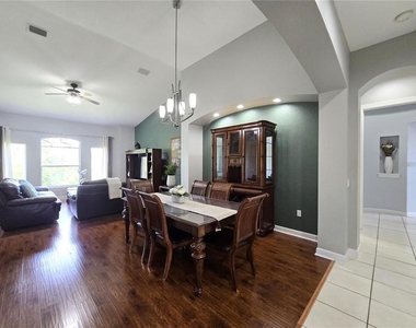 5429 46th Court W - Photo Thumbnail 8