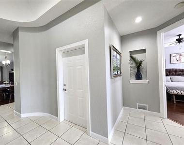 5429 46th Court W - Photo Thumbnail 7