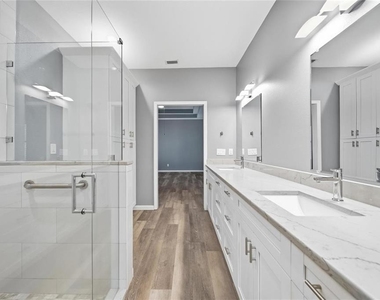 5610 Golden Isles Drive - Photo Thumbnail 12
