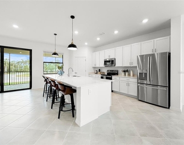 5552 Summit Pointe Circle - Photo Thumbnail 10