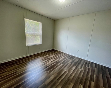 6328 Eugene Acres Lane - Photo Thumbnail 8