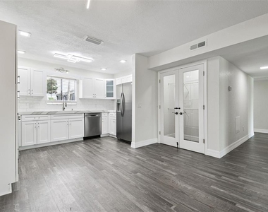 4036 Cortez Drive - Photo Thumbnail 6