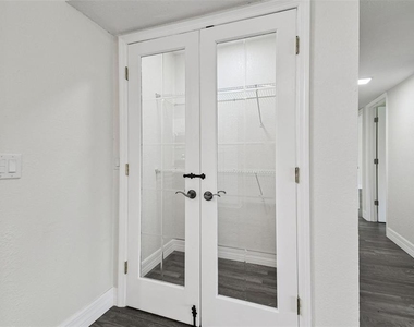 4036 Cortez Drive - Photo Thumbnail 12