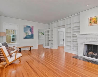 126 8th Avenue Ne - Photo Thumbnail 8