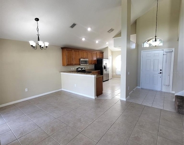 25903 Bloomsbury Court - Photo Thumbnail 12