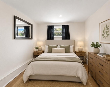 2501 1/2 Oakdale Street S - Photo Thumbnail 13