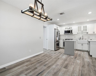 7403 Providence Road - Photo Thumbnail 37