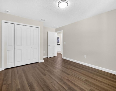 12038 San Angela Drive - Photo Thumbnail 18