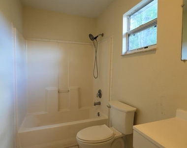2834 25th Avenue N - Photo Thumbnail 13
