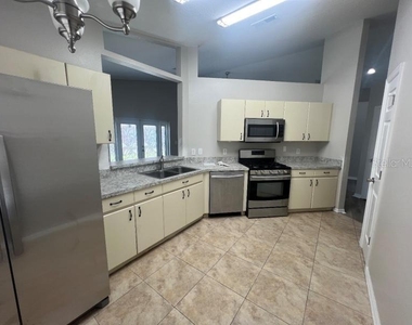 30936 Burleigh Drive - Photo Thumbnail 26