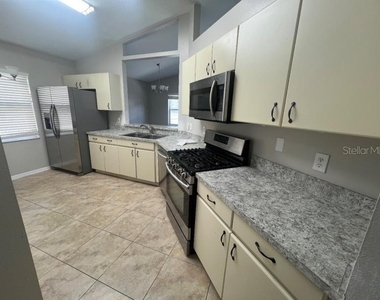 30936 Burleigh Drive - Photo Thumbnail 25