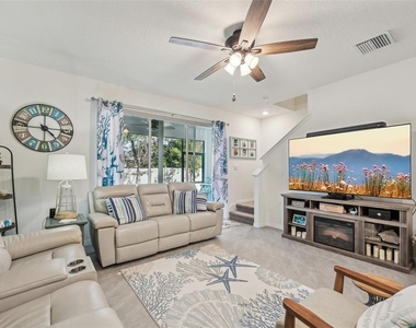 16646 Maude Drive - Photo Thumbnail 5