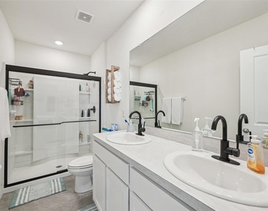 16646 Maude Drive - Photo Thumbnail 19