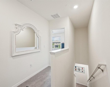 16646 Maude Drive - Photo Thumbnail 15