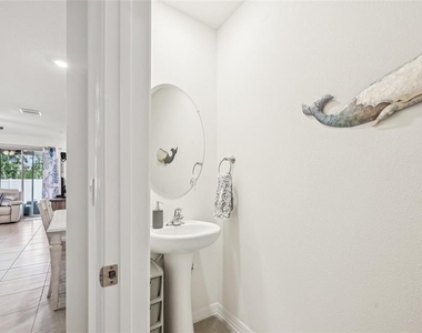 16646 Maude Drive - Photo Thumbnail 12