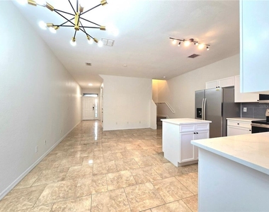 13241 Opal Court - Photo Thumbnail 12