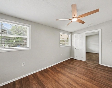 4022 E Henry Avenue - Photo Thumbnail 19