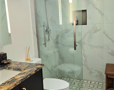 3211 W Swann Avenue - Photo Thumbnail 11