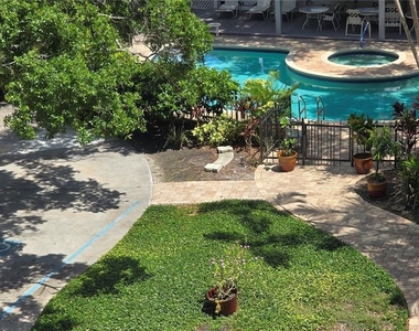 3211 W Swann Avenue - Photo Thumbnail 12